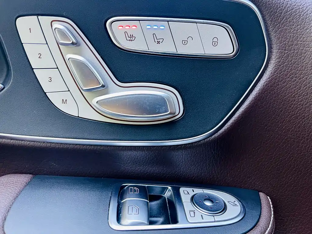 Mercedes-Benz V-Class — миниатюра 19