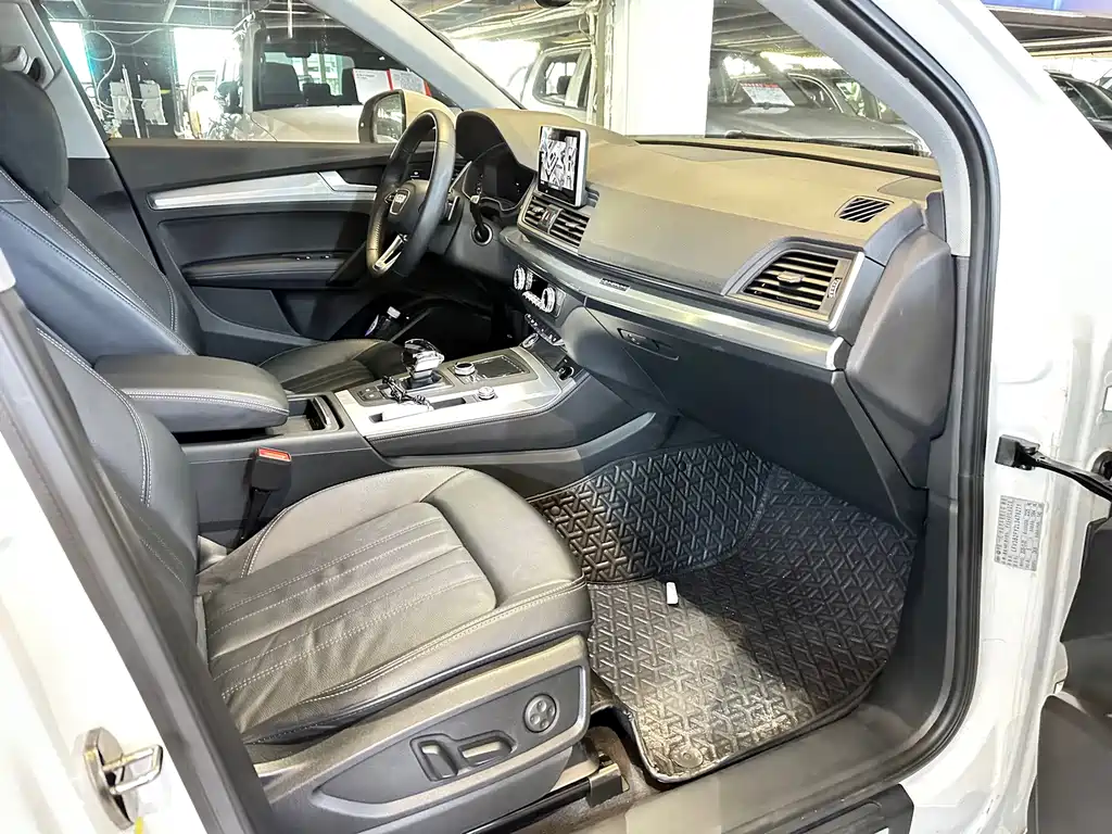 Audi Q5L 40 TFSI Glory Enjoy Fashion Type, фото 7