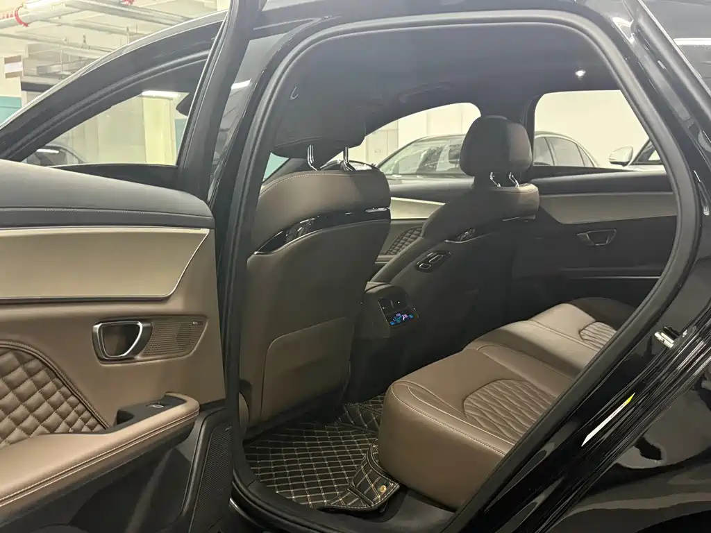 BYD Han — миниатюра 5
