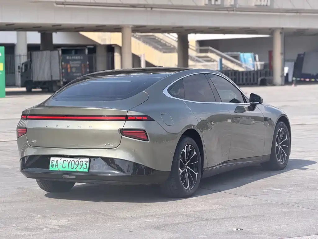 XPeng P7 — миниатюра 4