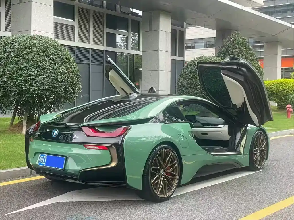 BMW i8 — миниатюра 4