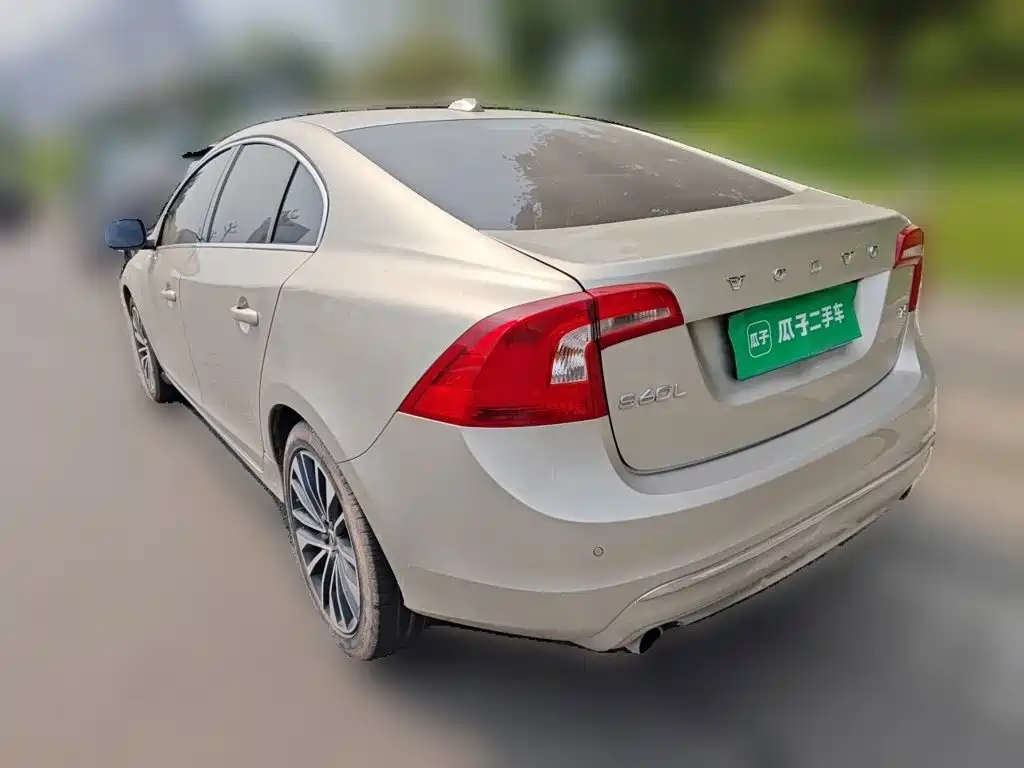 Volvo S60 — миниатюра 25