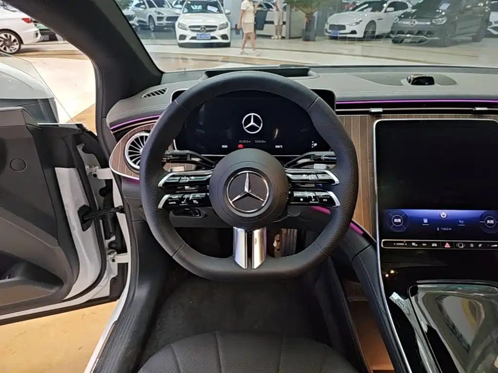 Mercedes-Benz EQE — миниатюра 11