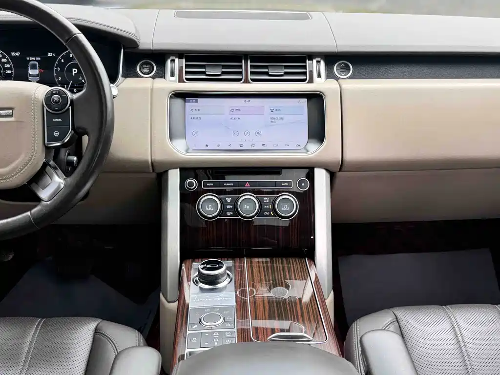 Land Rover Range Rover — миниатюра 7