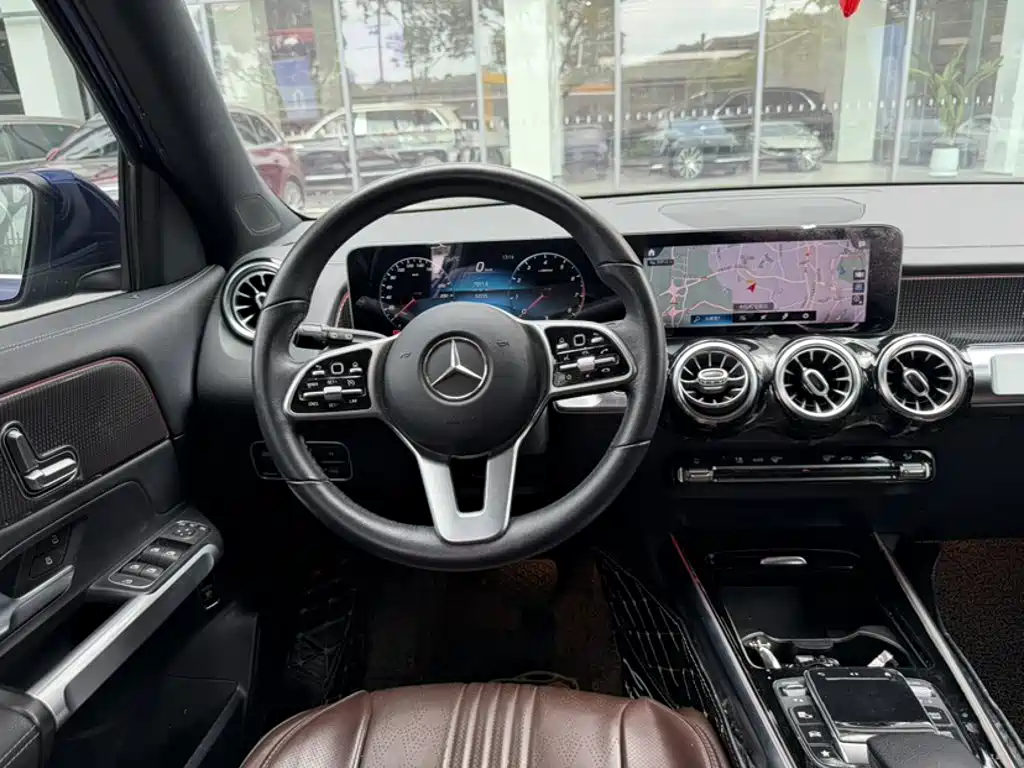Mercedes-Benz GLB — миниатюра 15