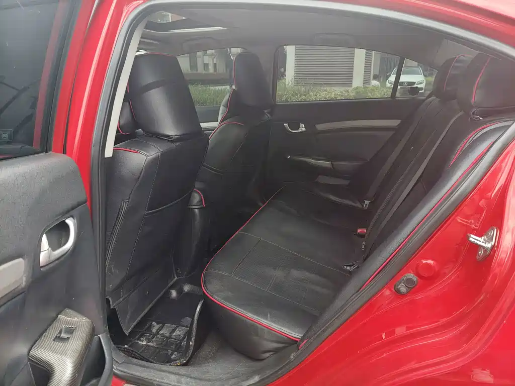 Honda Civic — миниатюра 12