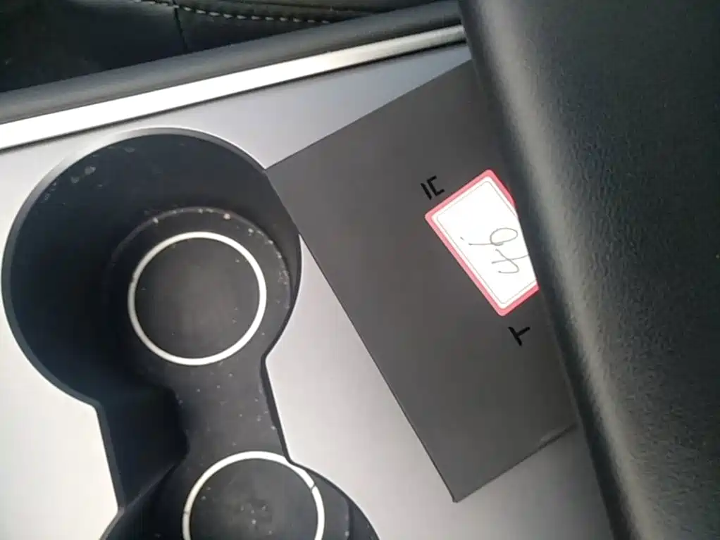 Tesla Model 3 — миниатюра 9