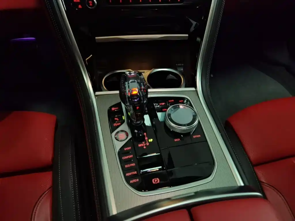 BMW 8 Series — миниатюра 14
