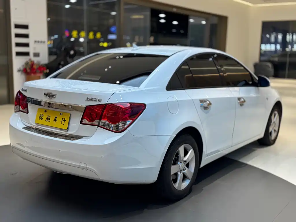 Chevrolet Cruze 2013 1.8L SE AT
