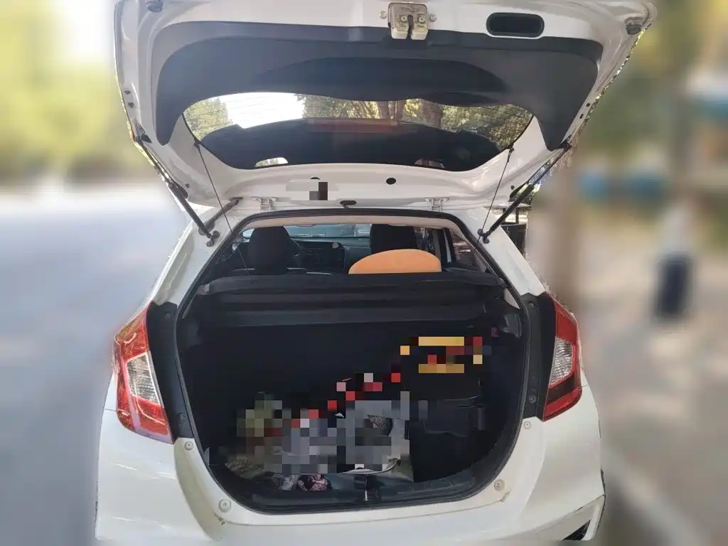 Honda Fit — миниатюра 10