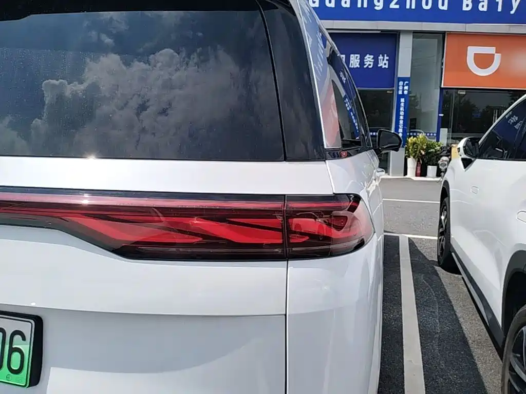 BYD Xia 2025 DM-i 1.5T 180km