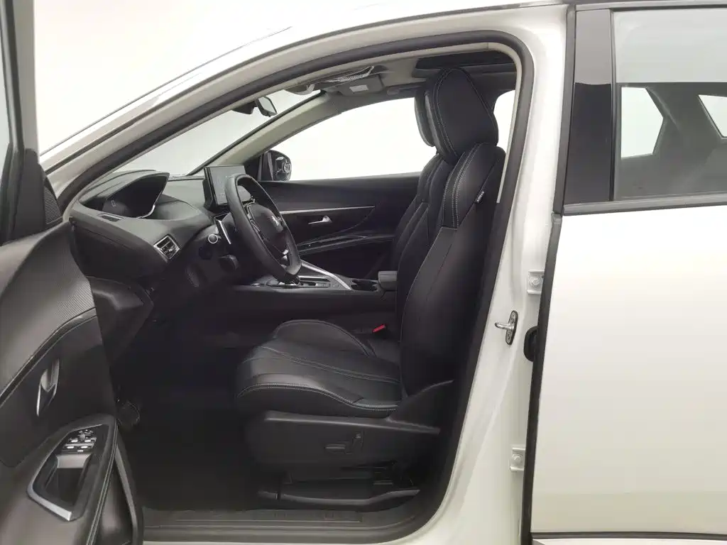 Peugeot 4008 — миниатюра 10