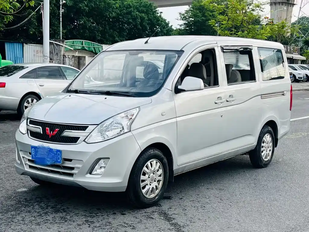 Wuling Rongguang V 2019