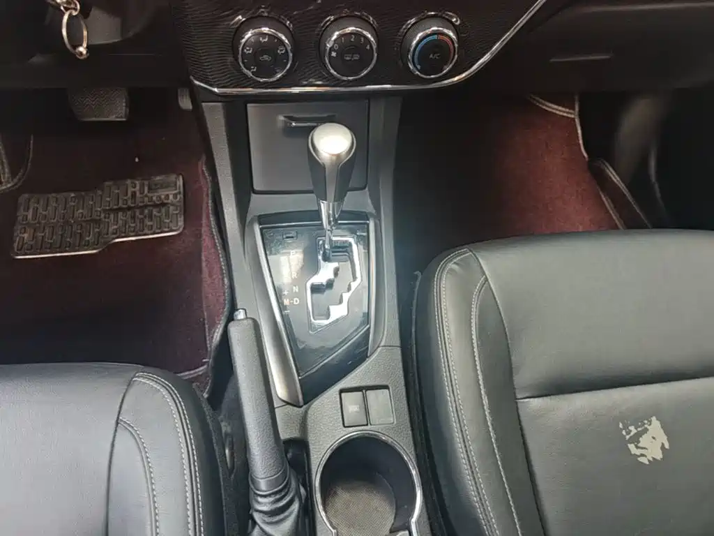 Toyota Corolla — миниатюра 14