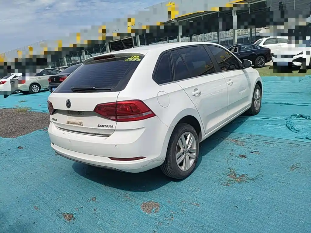 Volkswagen Santana — миниатюра 7