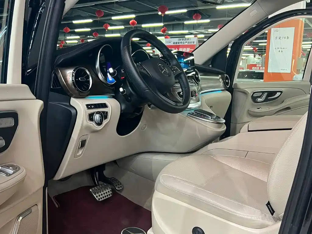 MERCEDES-BENZ V CLASS