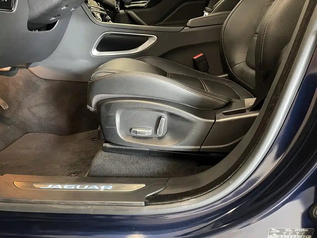 Jaguar F-PACE — миниатюра 24