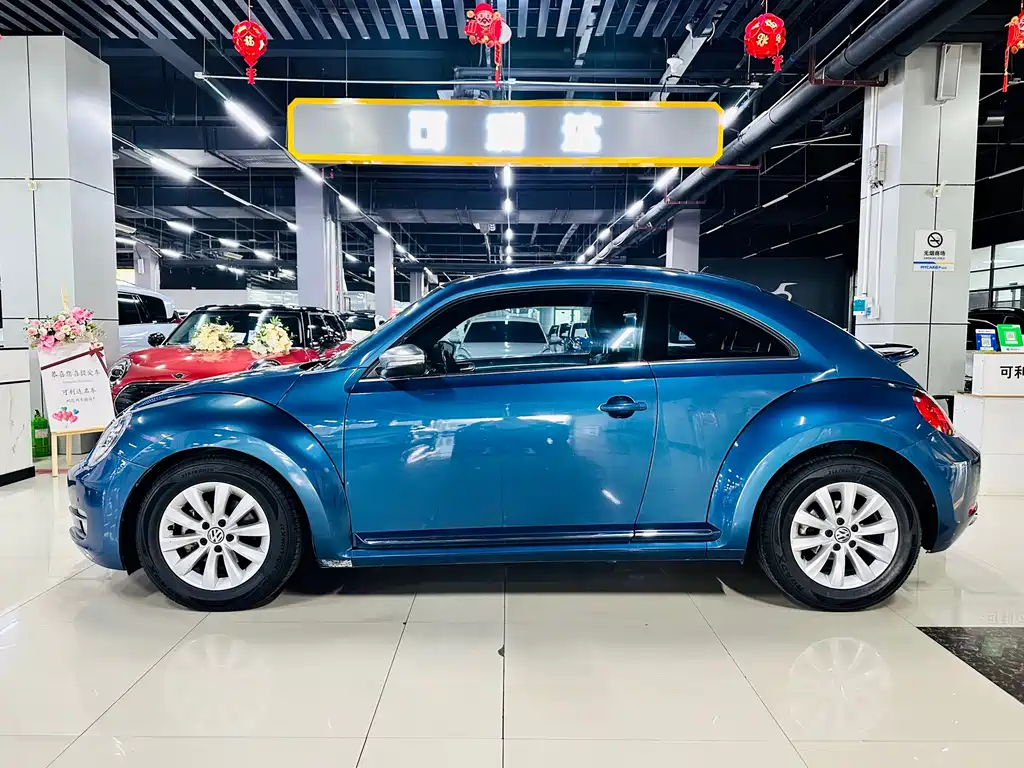 VOLKSWAGEN BEETLE