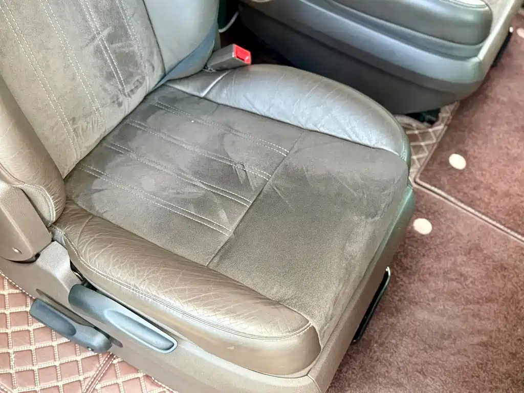 Chrysler Grand Voyager (Import) — миниатюра 29