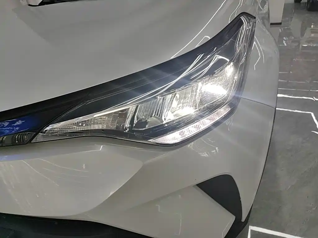 Toyota C-HR — миниатюра 24
