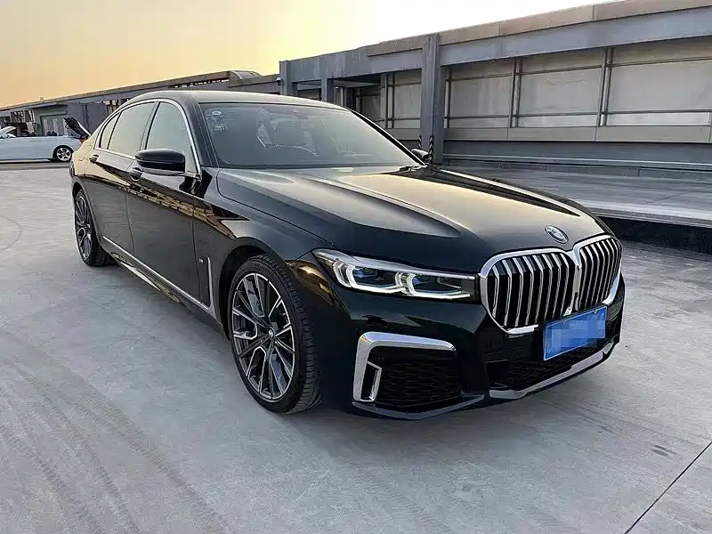BMW 7 Series — миниатюра 3