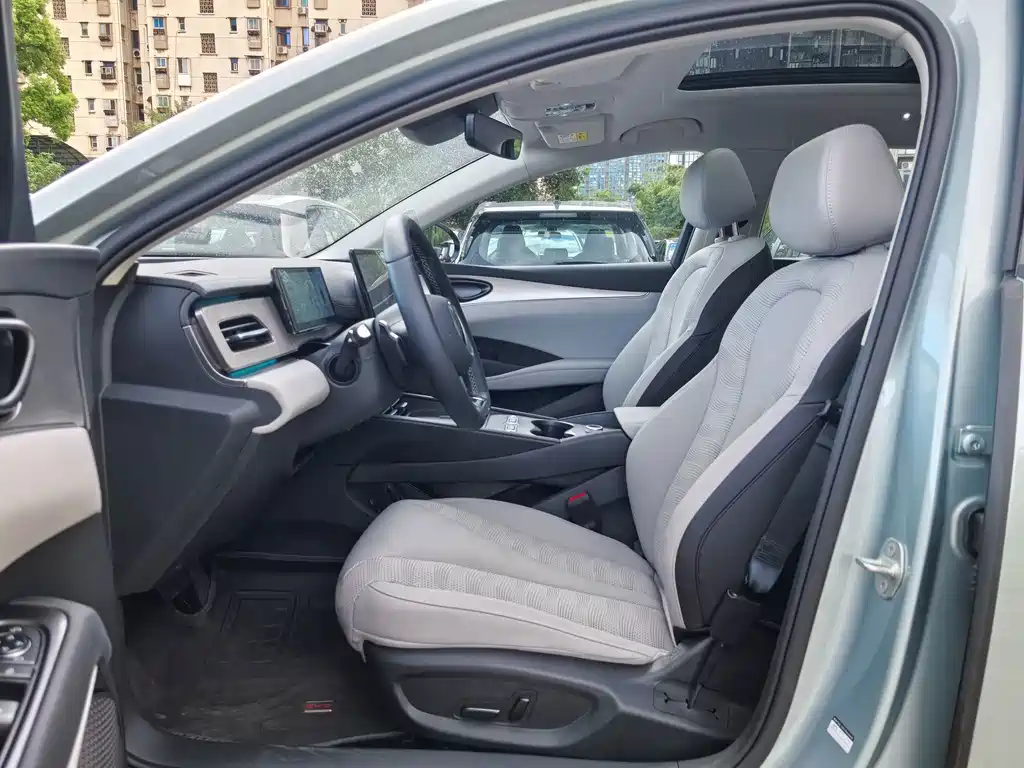 BYD Seals 06 DM-i версия для путешествий — миниатюра 9