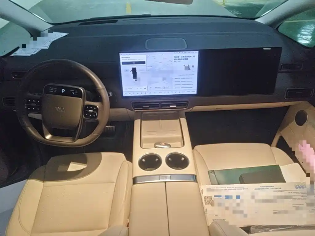 Li Auto Li MEGA — миниатюра 10