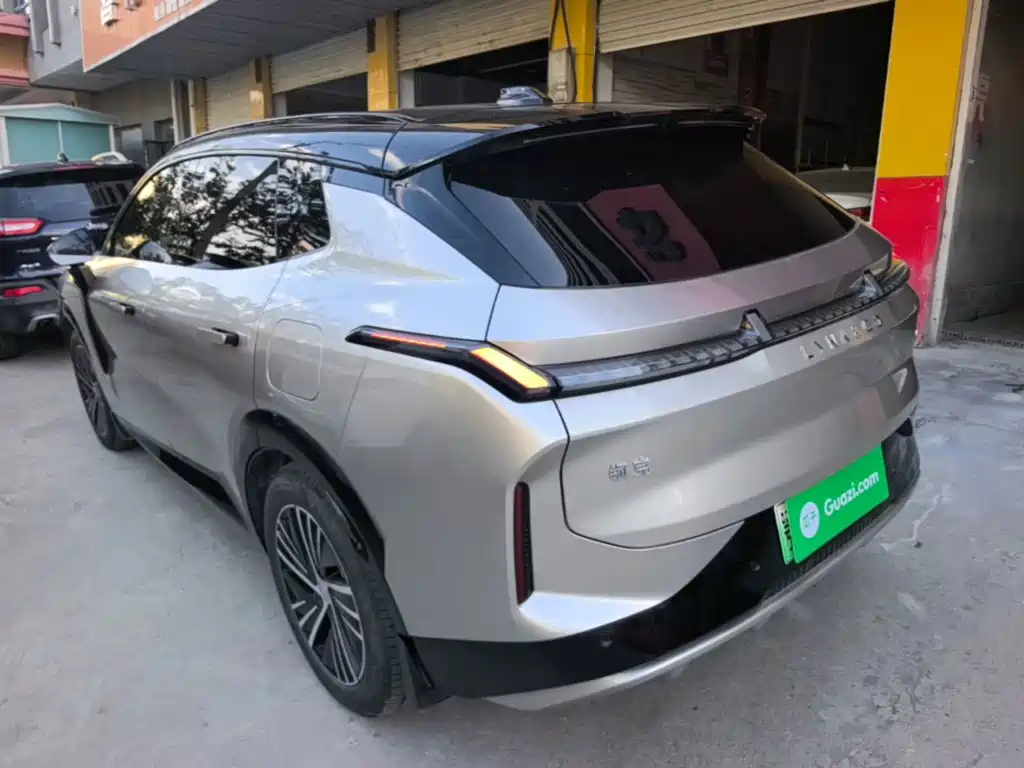Lynk & Co 08 EM-P — миниатюра 5