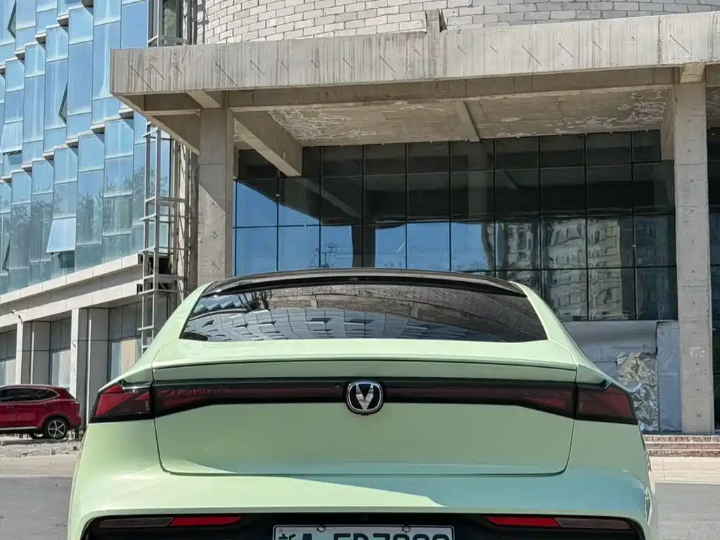 Changan UNI-V iDD — миниатюра 4