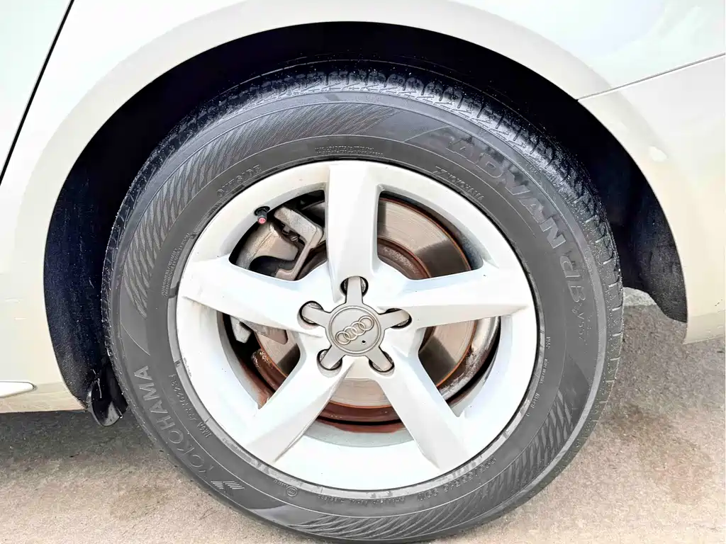 Audi A4L — миниатюра 8