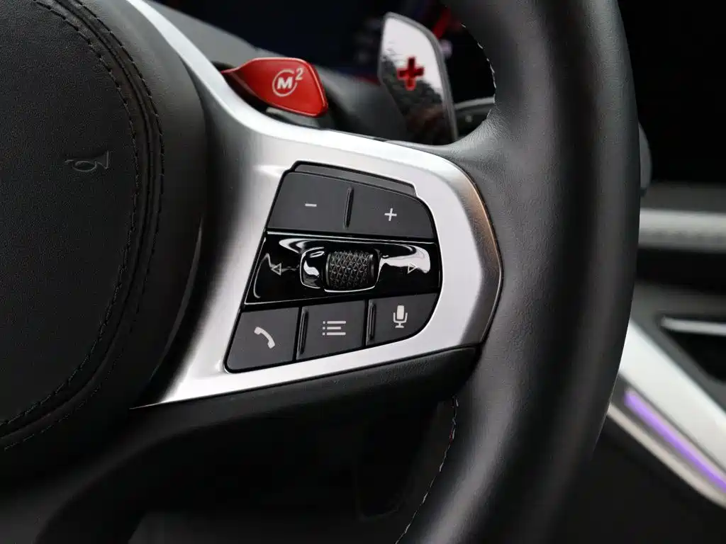 BMW XM — миниатюра 17