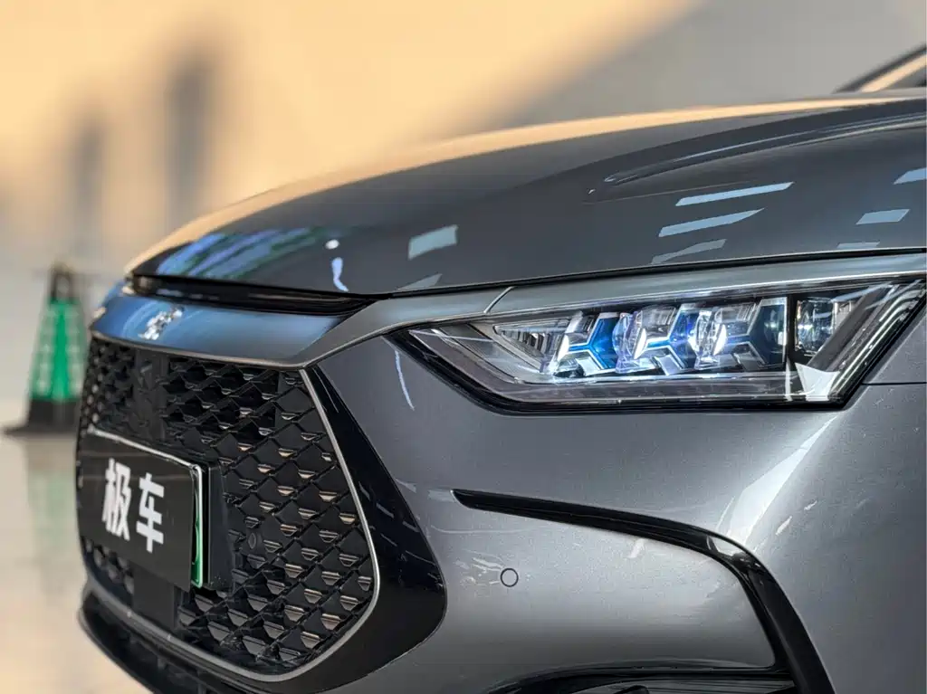 BYD Han — миниатюра 2