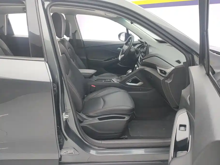 Chevrolet Volando — миниатюра 8