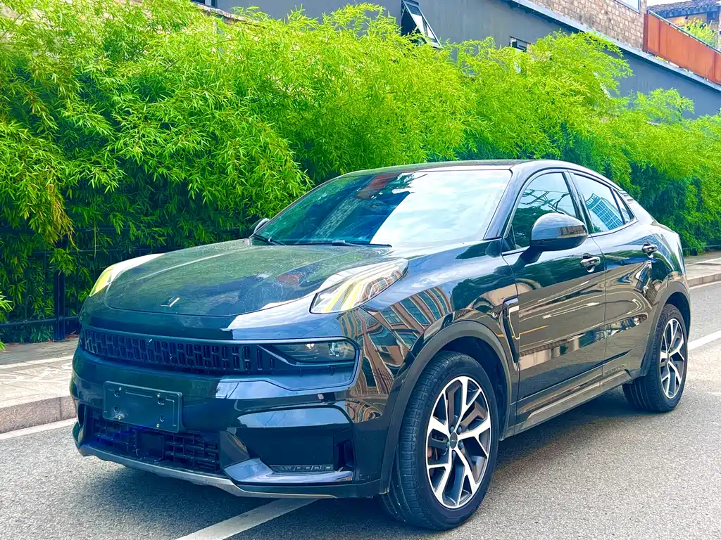 Купить Lynk & Co 05