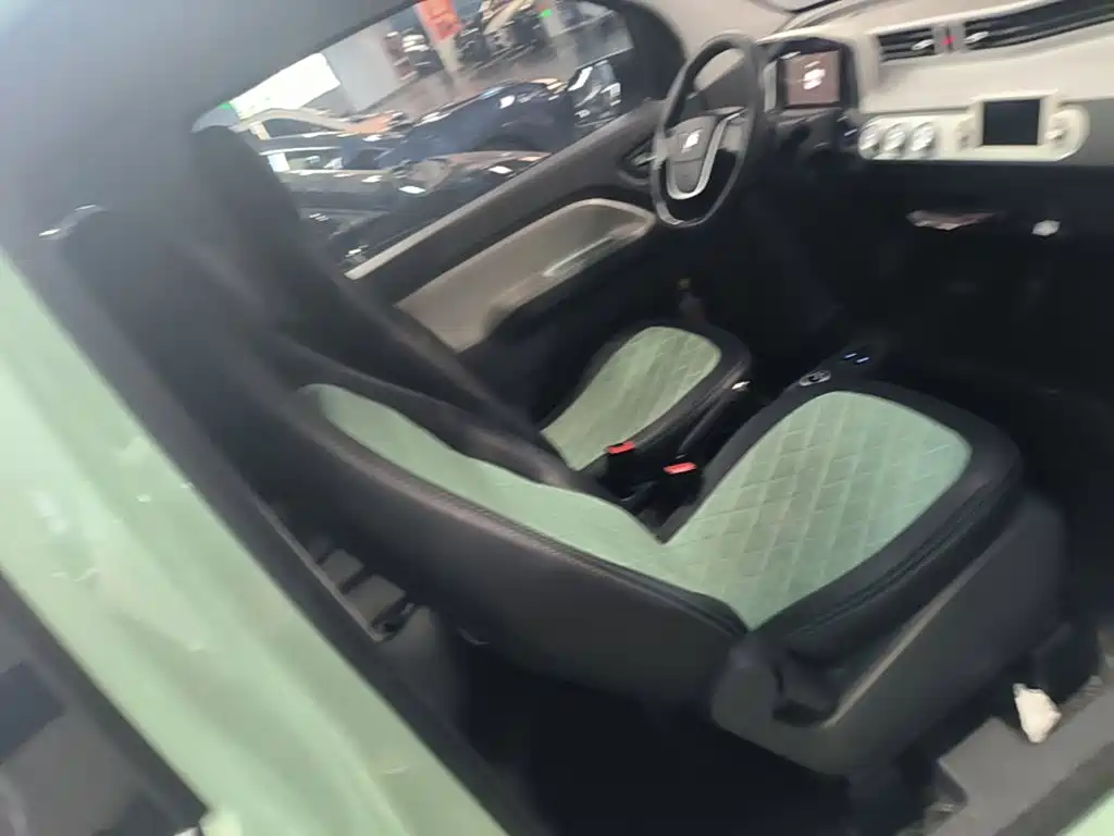 Wuling MINIEV — миниатюра 25