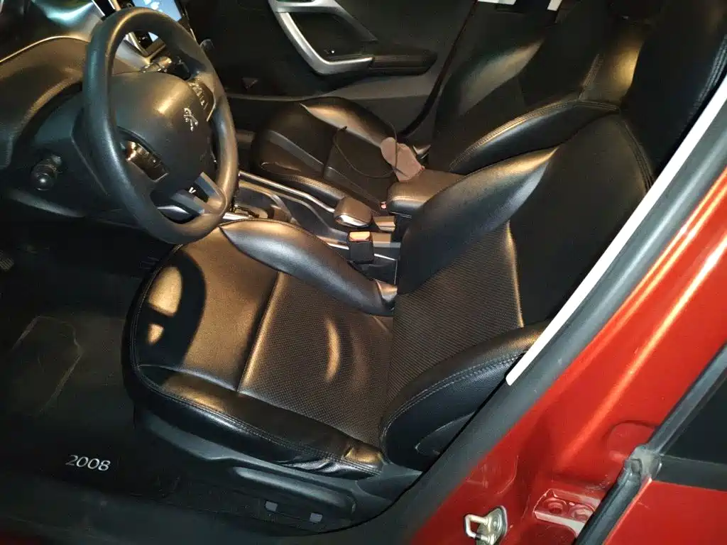 Peugeot 2008 — миниатюра 11
