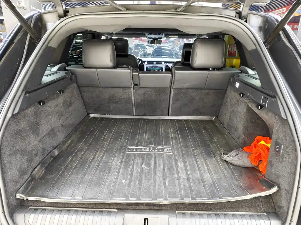 Land Rover Range Rover Sport PHEV P400e, фото 13
