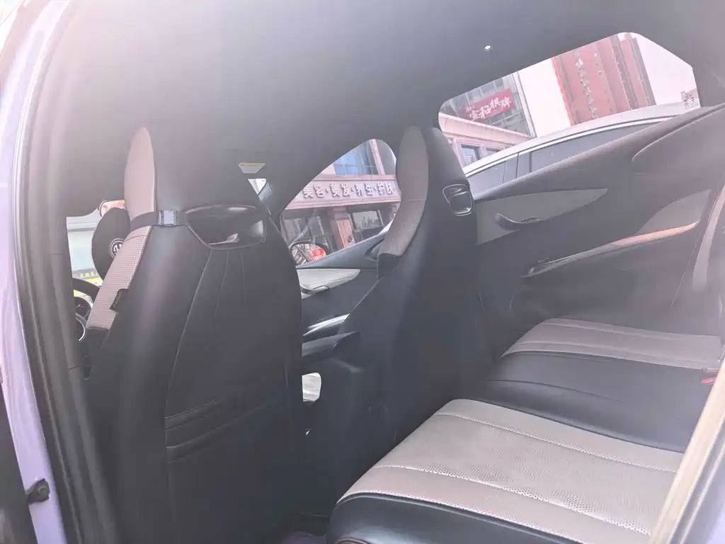 BYD Dolphin — миниатюра 8