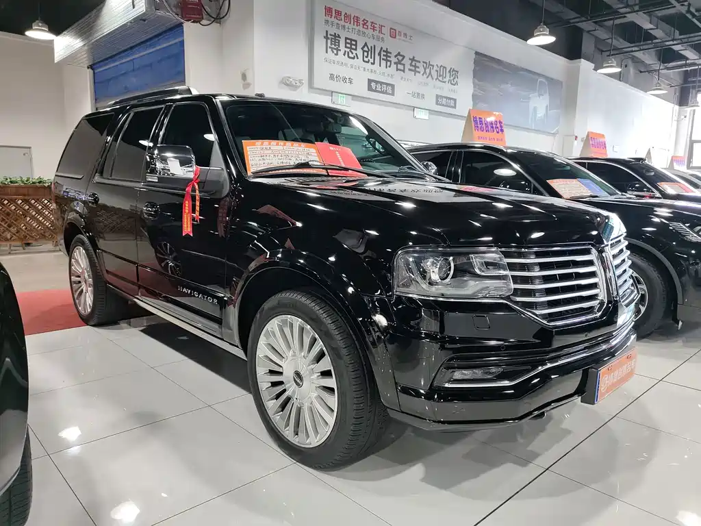 Lincoln Navigator — миниатюра 3