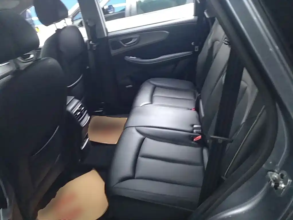 Roewe RX5 New Energy — миниатюра 17
