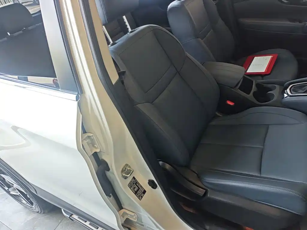 Nissan Qashqai — миниатюра 25