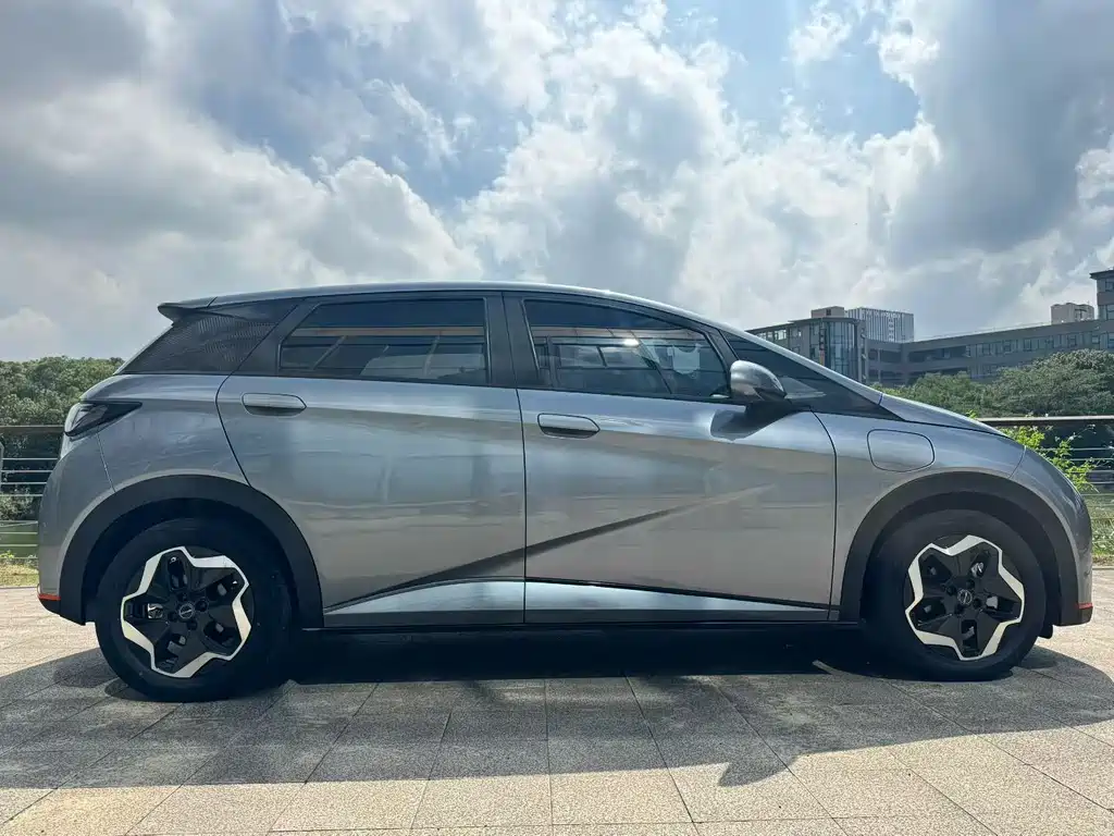 BYD Dolphin — миниатюра 9