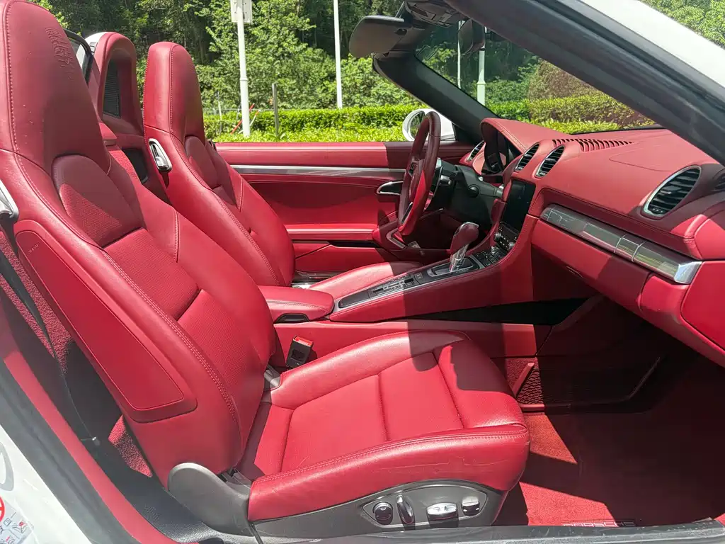 Porsche 718 2022 Boxster 2.0T