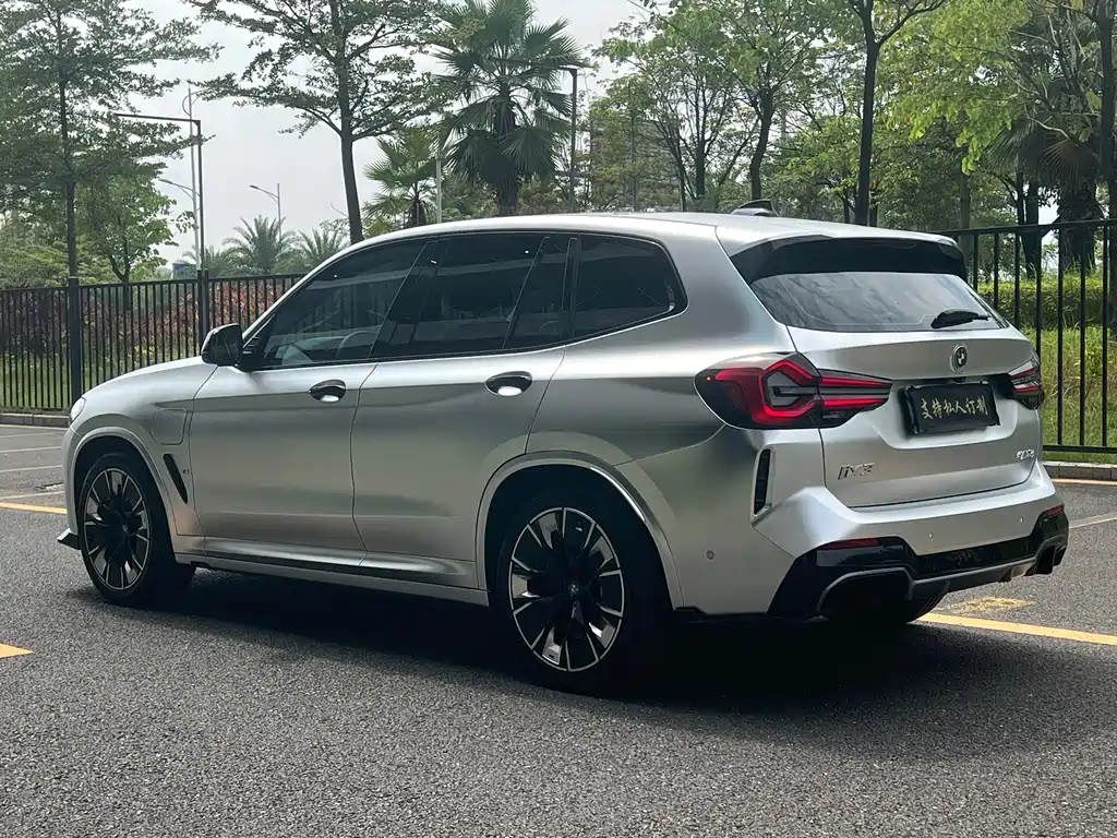 BMW iX3 — миниатюра 5