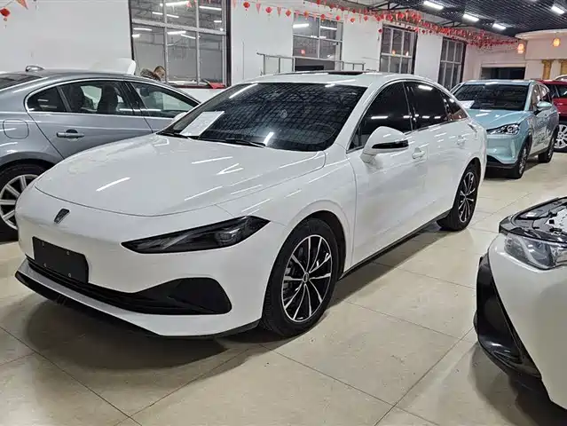 2025 Roewe D7 DMH