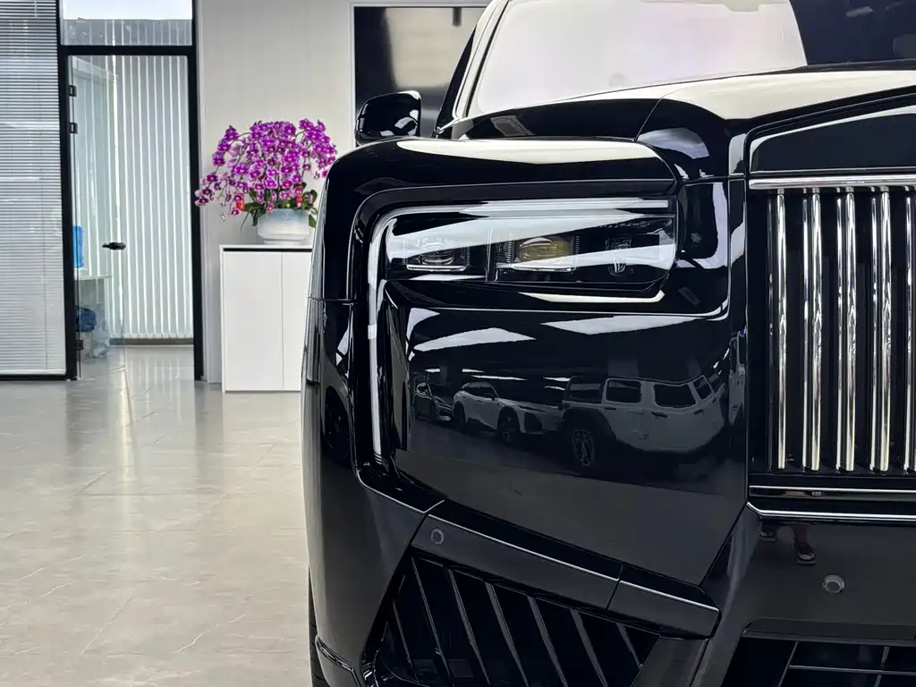 Rolls-Royce Cullinan 2025 Black Badge