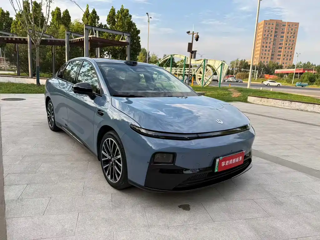 Leapmotor Leapmotor B01 — миниатюра 4