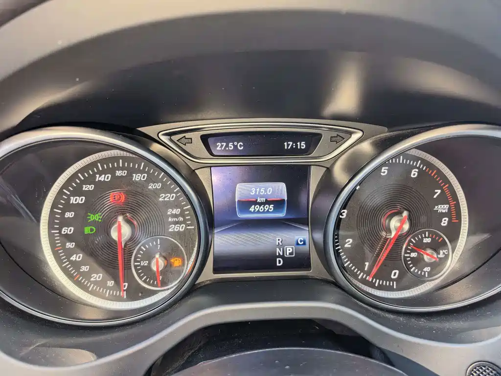 Mercedes-Benz GLA — миниатюра 14