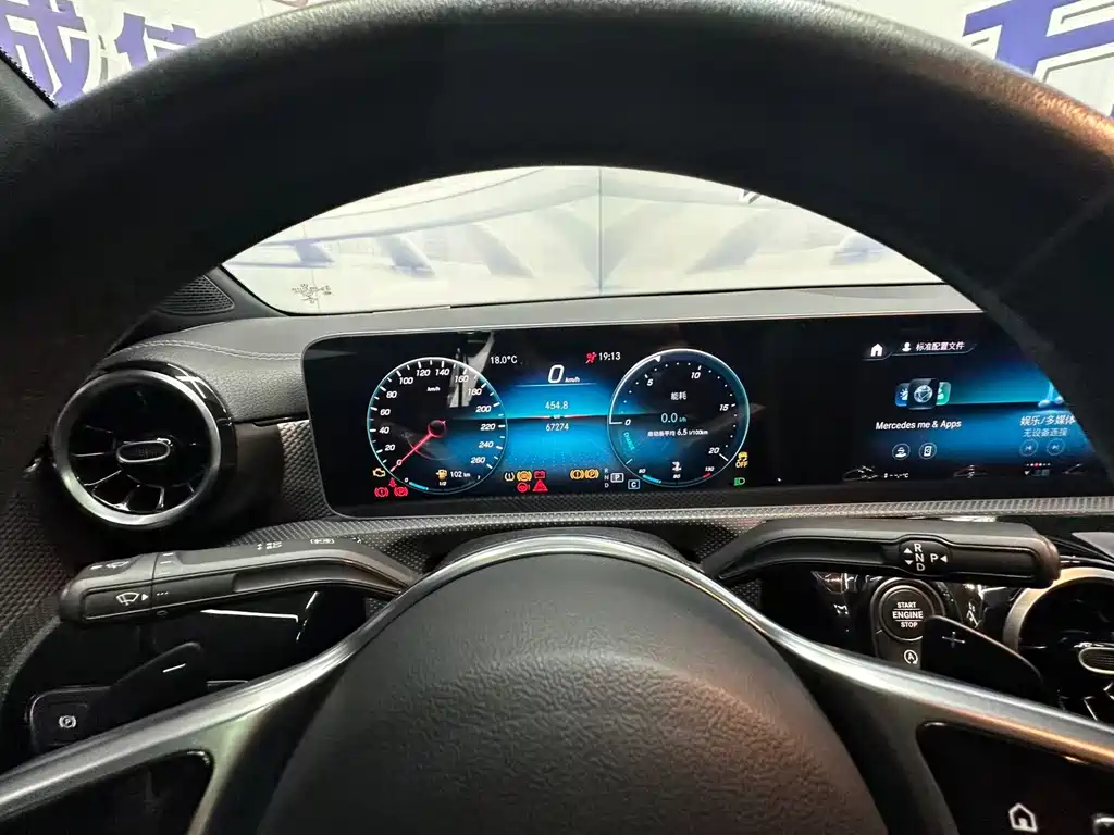 Mercedes-Benz A-Class — миниатюра 10