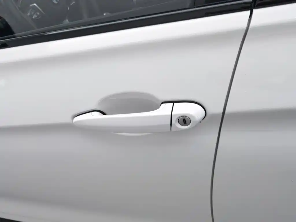 BMW 3 Series — миниатюра 18